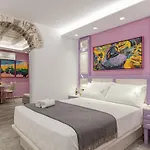 Mariet Naxos Elegant Lägenhetshotell Naxos City