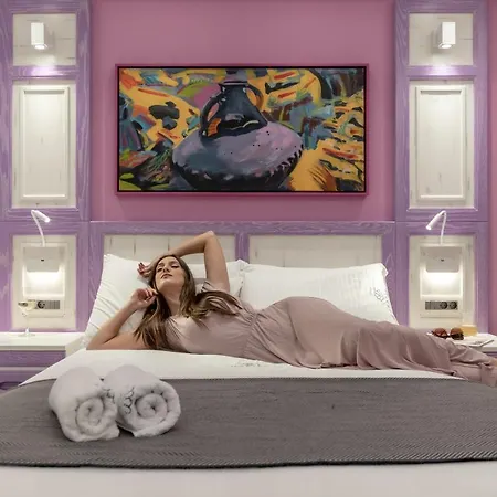 Mariet Naxos Elegant